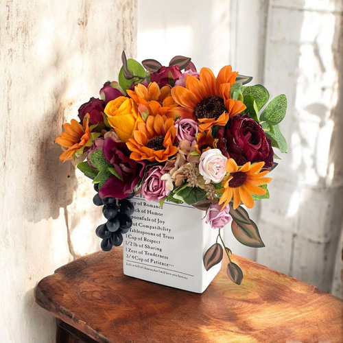 華やか夏の果実アレンジ 花瓶付きアレンジメント×向日葵と葡萄の贈り物