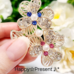 再販3桜の華やかスワロフスキーpinkブローチ❤✨ 送料無料 大人可愛い