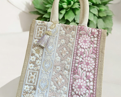 インド刺繍リボン　ジュートバッグA4 両面アレンジ　ベージュ×お花　パール m41593172021_1.jpg?1745645659