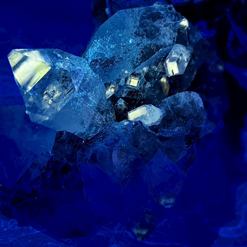 アポフィライト　共生クラスター　原石 天使の星空°⌖꙳ カルセドニー共生 蛍光アポフィライト 原石