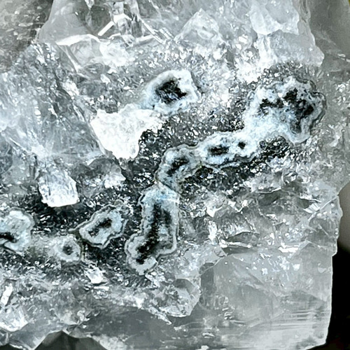 天使の星空°⌖꙳ カルセドニー共生 蛍光アポフィライト 原石