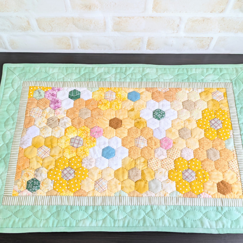 黄色がいっぱい♪ひまわりとマリーゴールドのパッチワークキルト