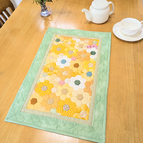 黄色がいっぱい♪ひまわりとマリーゴールドのパッチワークキルト