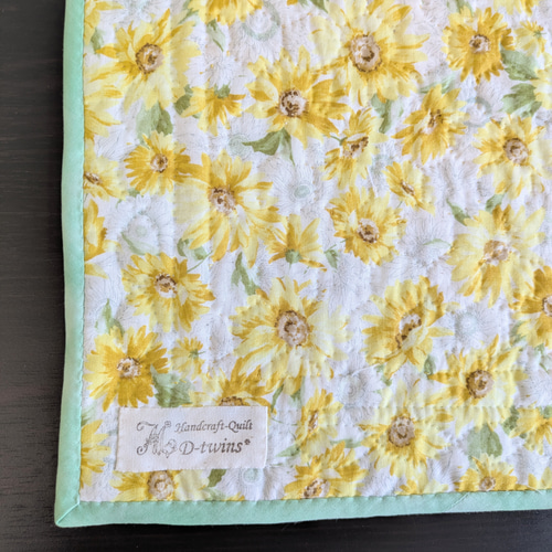 黄色がいっぱい♪ひまわりとマリーゴールドのパッチワークキルト