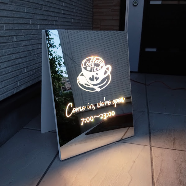 ■LEDライト内蔵ミラー看板A型看板・選べるサイズ■フルオーダー■店舗看板・店舗ロゴ・QRコード・スタンド看板