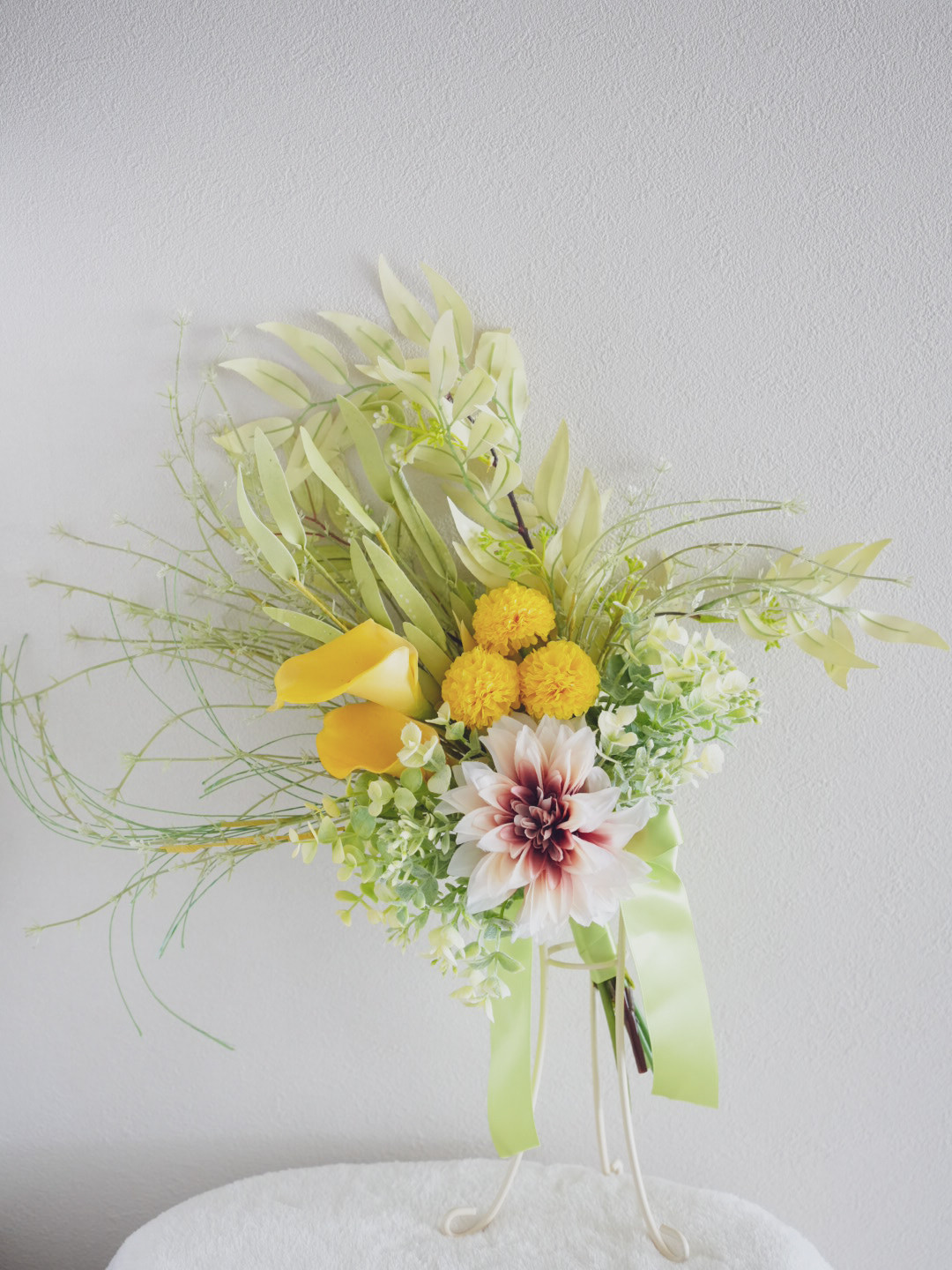 ビタミンカラーのナチュラルブーケ