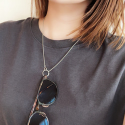 着脱簡単‼︎ シルバーあり◆幾何学モチーフのサングラス、メガネホルダー　敬老の日にも！　ステンレス　金属アレルギー対応 13枚目の画像