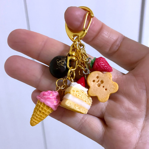 スイーツのじゃらじゃらキーホルダー フェイクスイーツ めじるし
