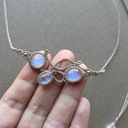 ムーンストーンのマクラメ編み 天然石ネックレス ネックレス