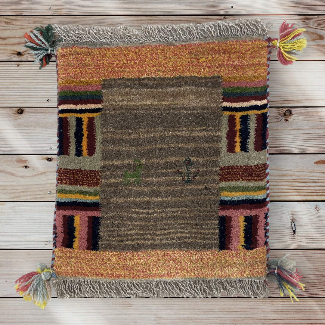 【特価　送料無料　38×42】可愛いカラフルボーダーギャッベ【B】　チェアマット　～古の遊牧民の息吹を感じる空間づくり～