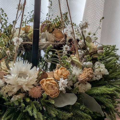 ドライフラワーリース エキナセアの置き型フライングリース ナチュラル