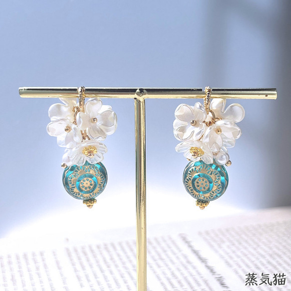 フラワータッセル レースフラワーチャーム 2個【a5023 ピアス 手作りハンドメイド アクセサリー加工パーツ素材】 4枚目の画像