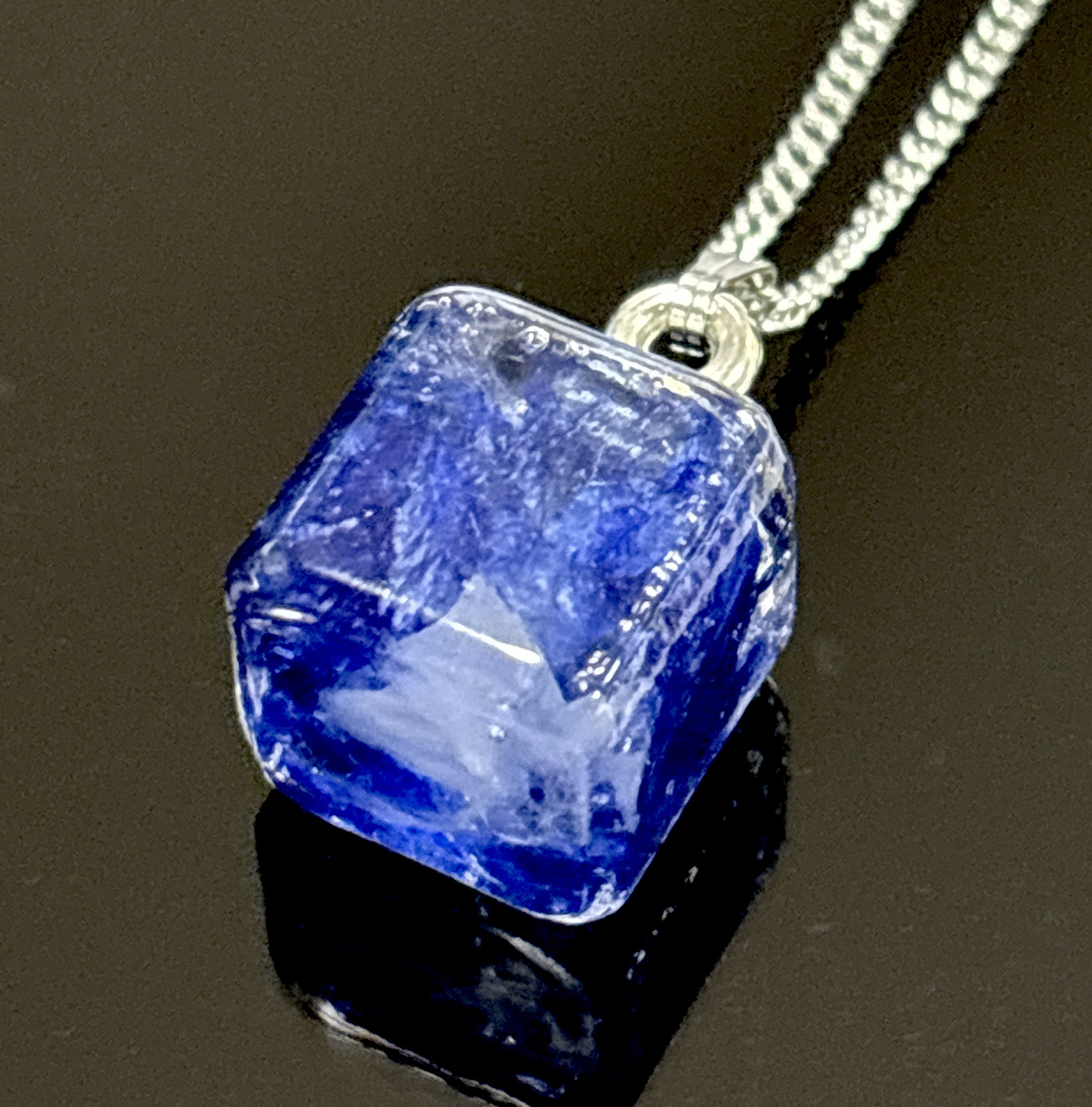 【blue ever】ブルーエバー 天然あおばなのネックレス(ガラス四角) 草津ブランド