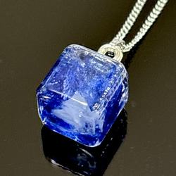 blue ever】ブルーエバー 天然あおばなのネックレス(ガラス四角) 草津