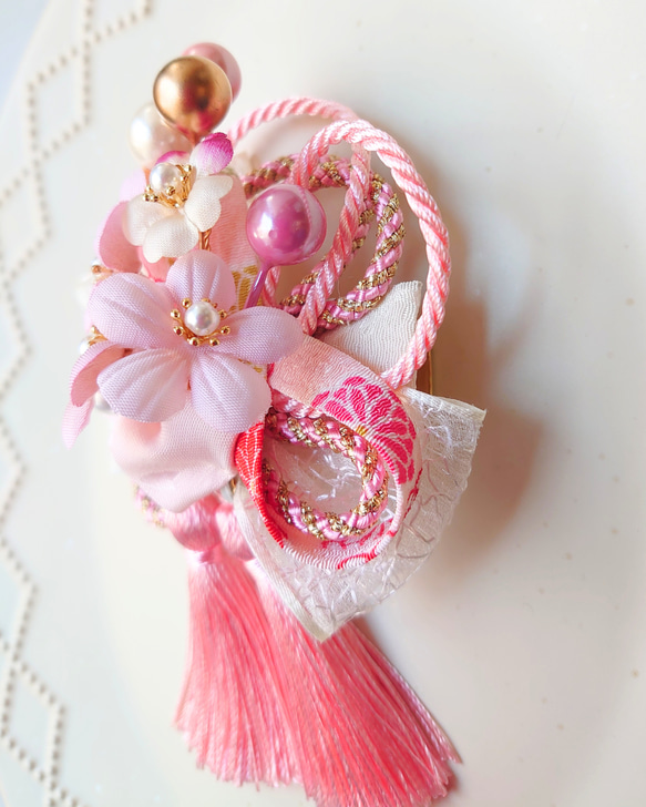 【桜と和紐の髪飾り】ダブルタッセル＊七五三や卒業式に＊ヘアクリップ 3枚目の画像
