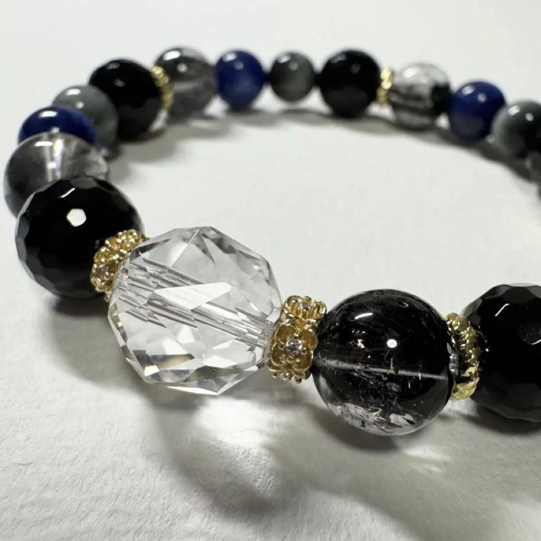 【水晶 エレスチャル】黒と青が織りなすシックな輝き 天然石 ブレスレット