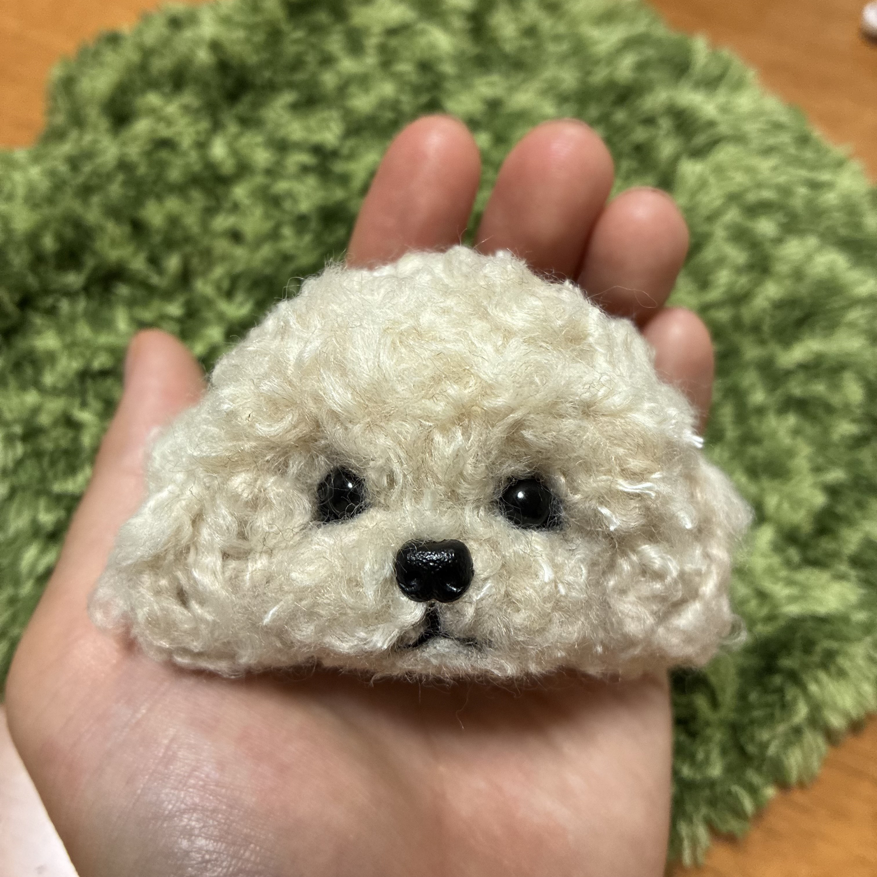 loulou ルールー　プードル　ブローチ　アプリコット loulou ルーループードルブローチアプリコット