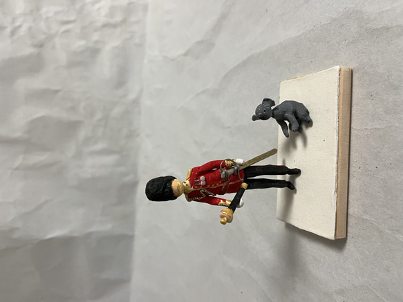 衛兵とコアラ 1枚目の画像