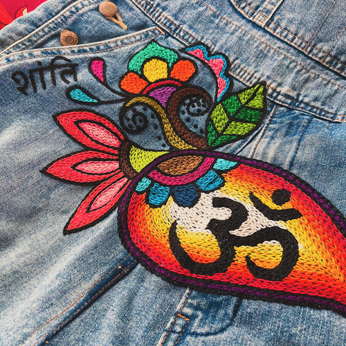 विश्व शांति】デニム オーバーオール リメイク 刺繍