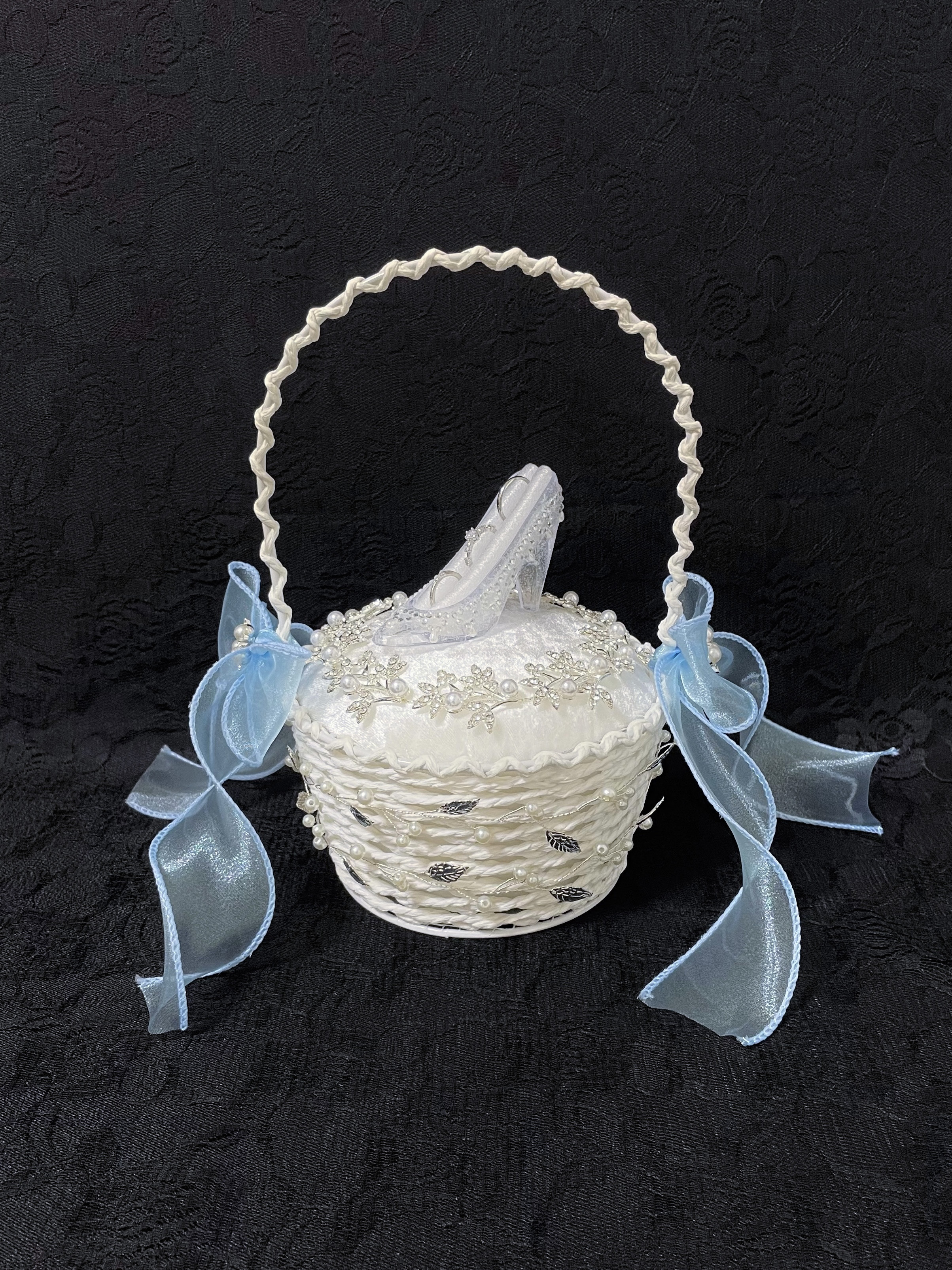 【数量限定／逆さまにしてもリングが落ちない♪】プリンセスシューズのプレミアムリングピロー