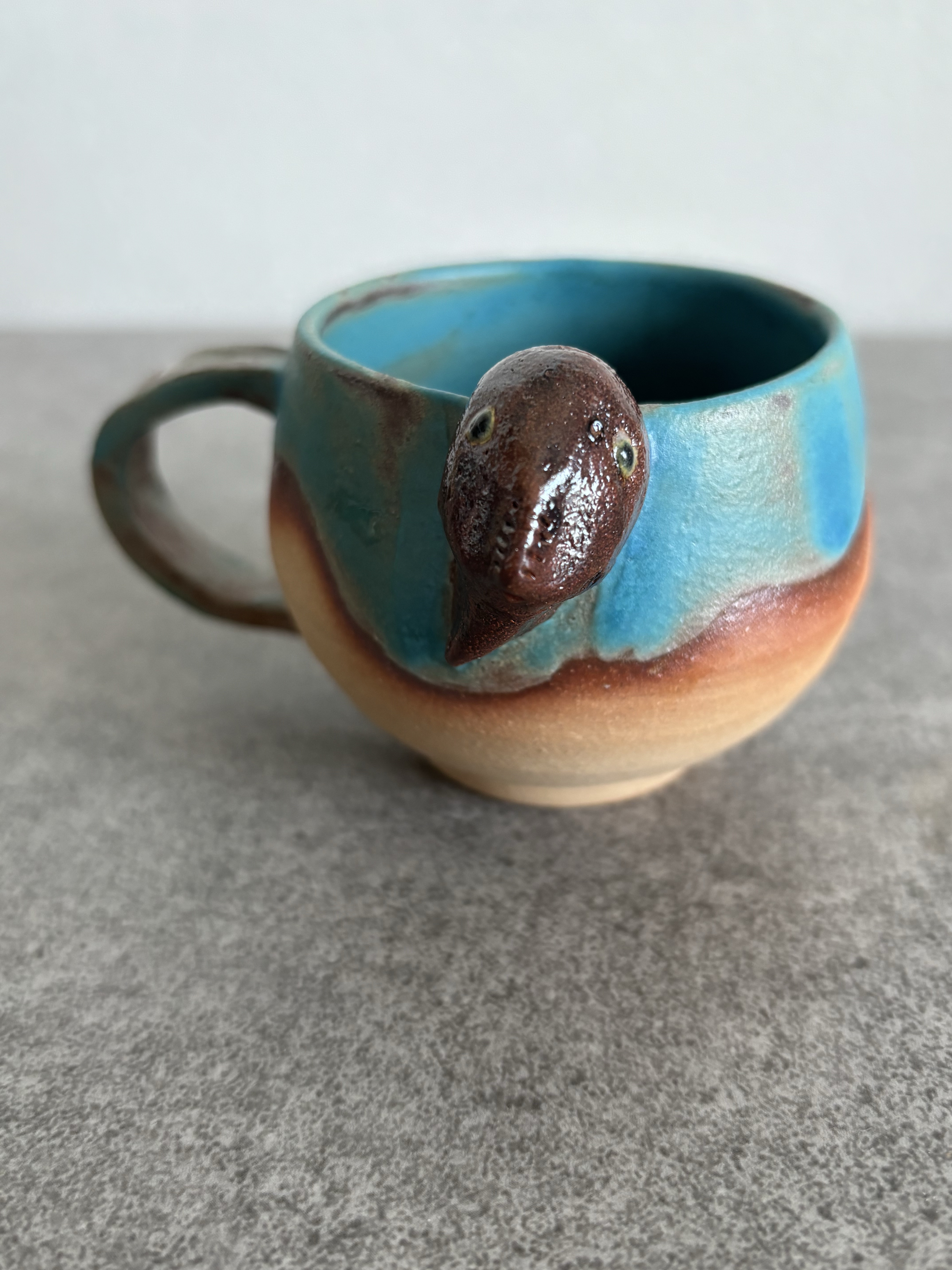 ダンゴウオ　コーヒーカップ　海の生き物シリーズ　釉薬垂れ　ハワイアンブルー　D-1