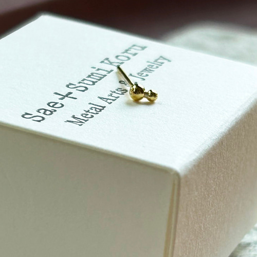 K24純金 丸玉＋子丸玉スタッドピアス◇ K24 Round Ball Stud（片耳分