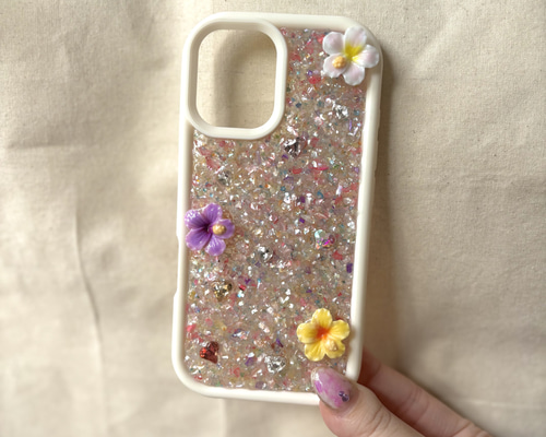 夏スタイル✨️シェル カラフル 花畑 デコ iPhone16 スマホケース