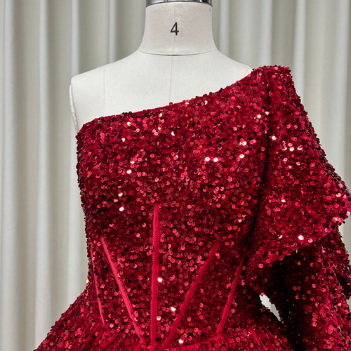赤いグリッター マキシドレス IRMA/イルマ】ホルターネック/ ラメ/ ワンカラー/ スリット/ タック