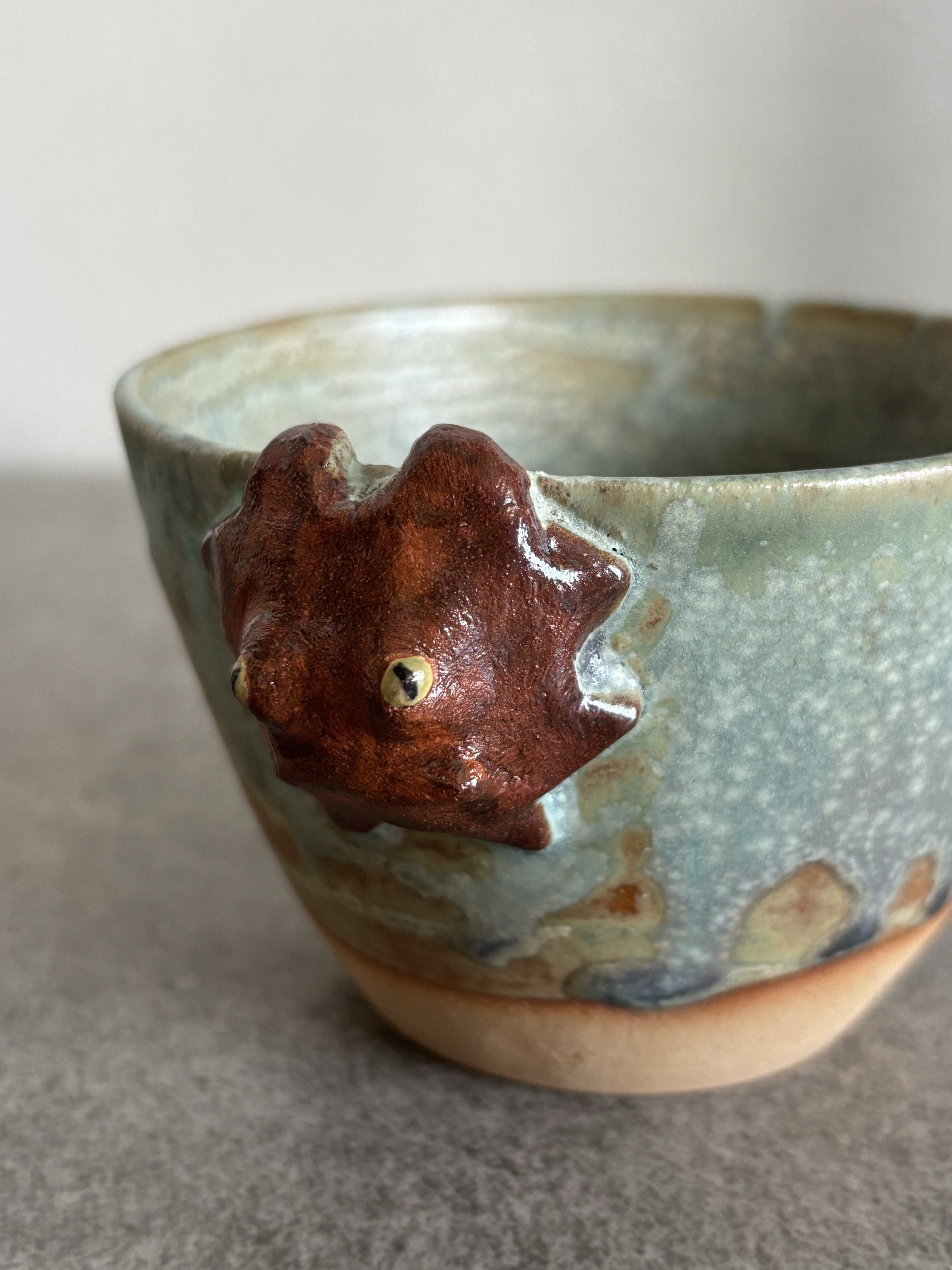 メンダコ　コーヒーカップ　1点物　海の生き物モチーフ　メンダコ好きの方　釉薬垂れ　エメラルドグリーン　Ｍ-1 6,952円