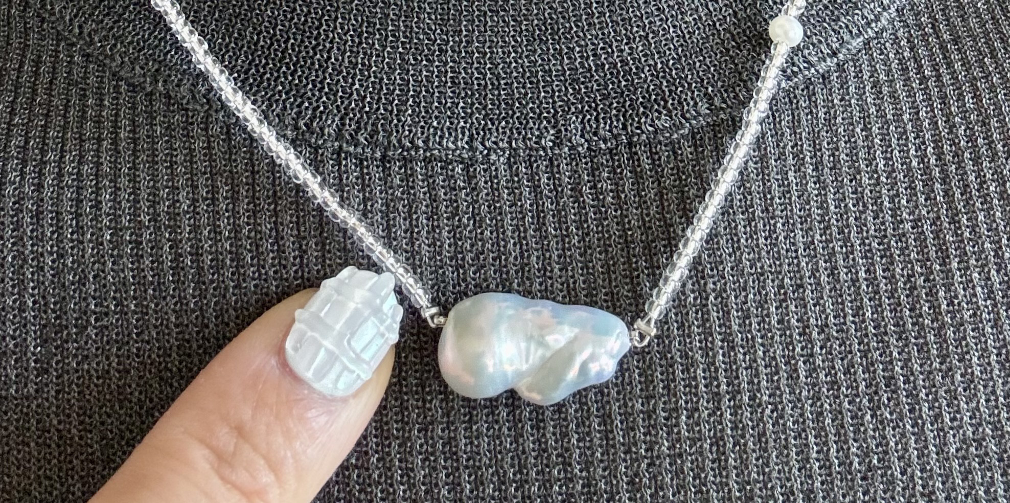 イチオシ♩《glass × baroque》ガラスビーズ ✖️ バロックパールネックレス（金アレ対応）B12 オイスター