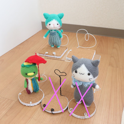 あみぐるみ用のハンドメイドドールスタンド：きらきらハート組 コルク