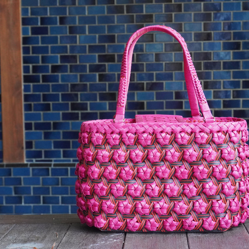 蓋＆裏地つき手編みクラフトバンドバッグ かごバッグ Mieko Kano