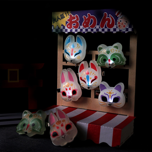光る神楽の髪飾り 2枚目の画像
