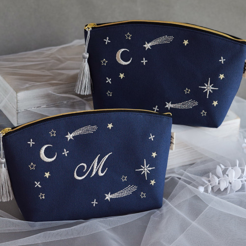選べるイニシャル】星空の刺繍ポーチ & 十二星座の刺繍ハーフハンカチ