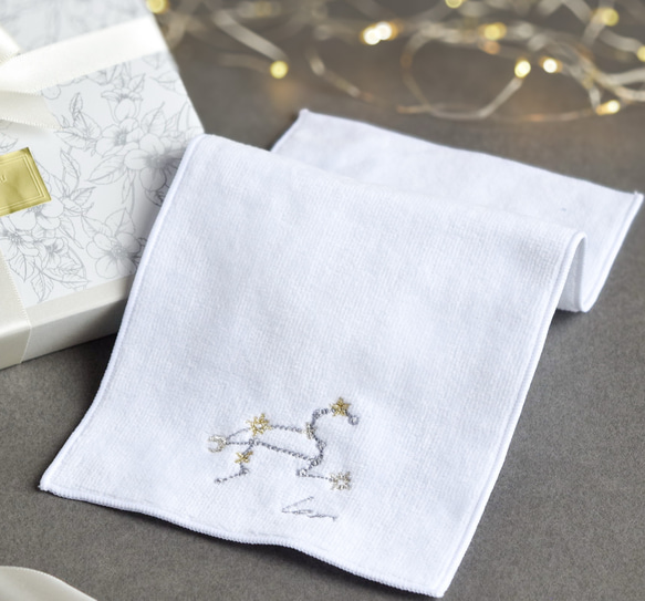 【選べるイニシャル】星空の刺繍ポーチ & 十二星座の刺繍ハーフハンカチのセット【名入れ可】今治タオル コットン ギフト 13枚目の画像