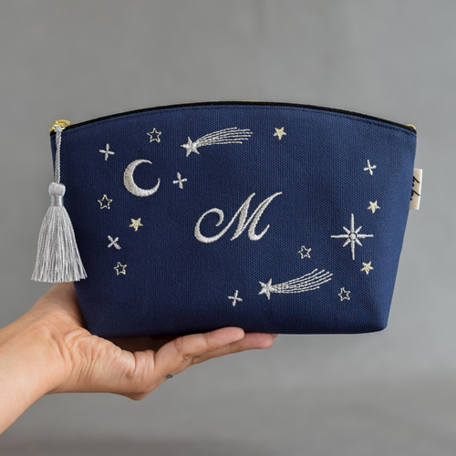 選べるイニシャル】星空の刺繍ポーチ & 十二星座の刺繍ハーフハンカチ