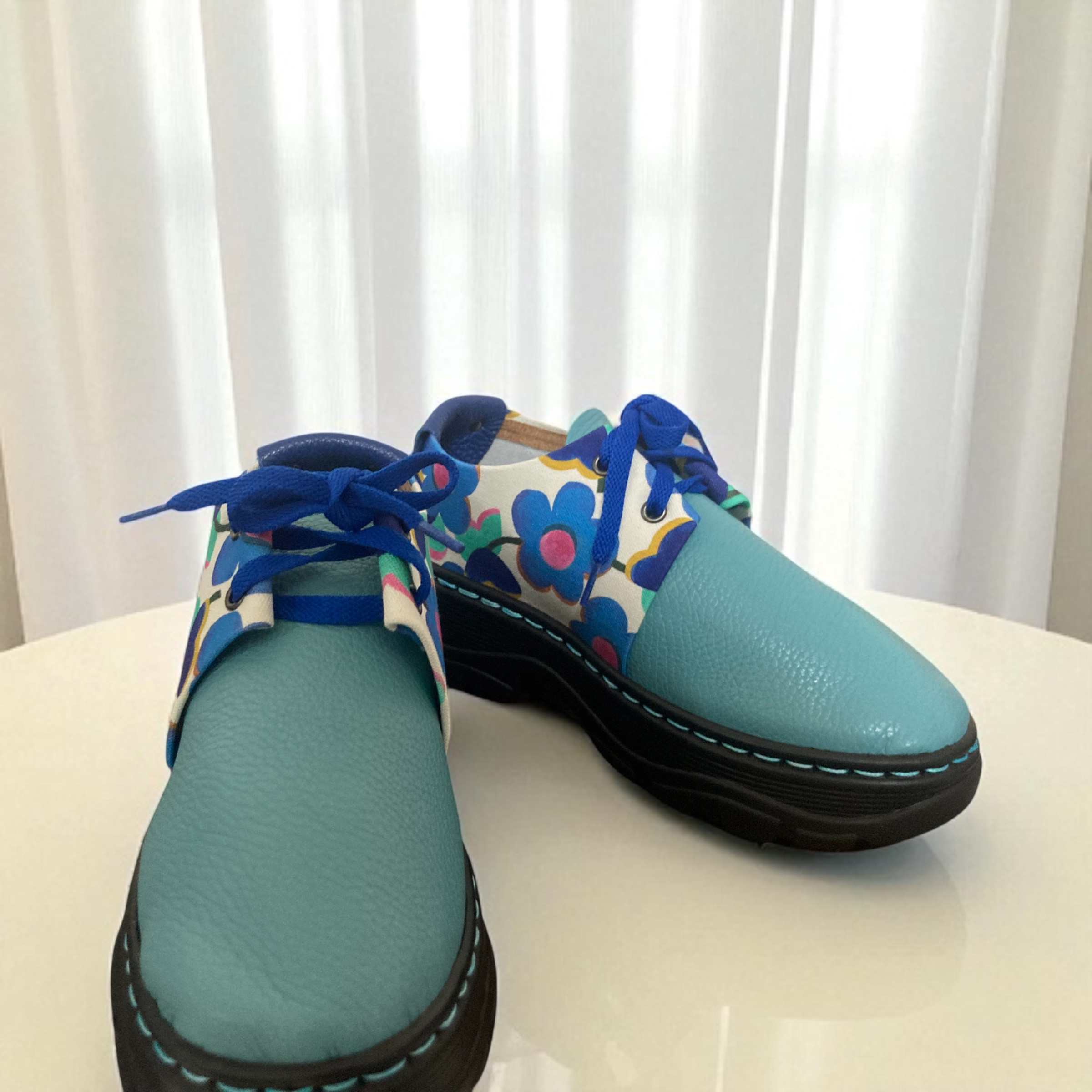 リバティ 生地　Love Pop イタリアシュリンクレザーシューズ