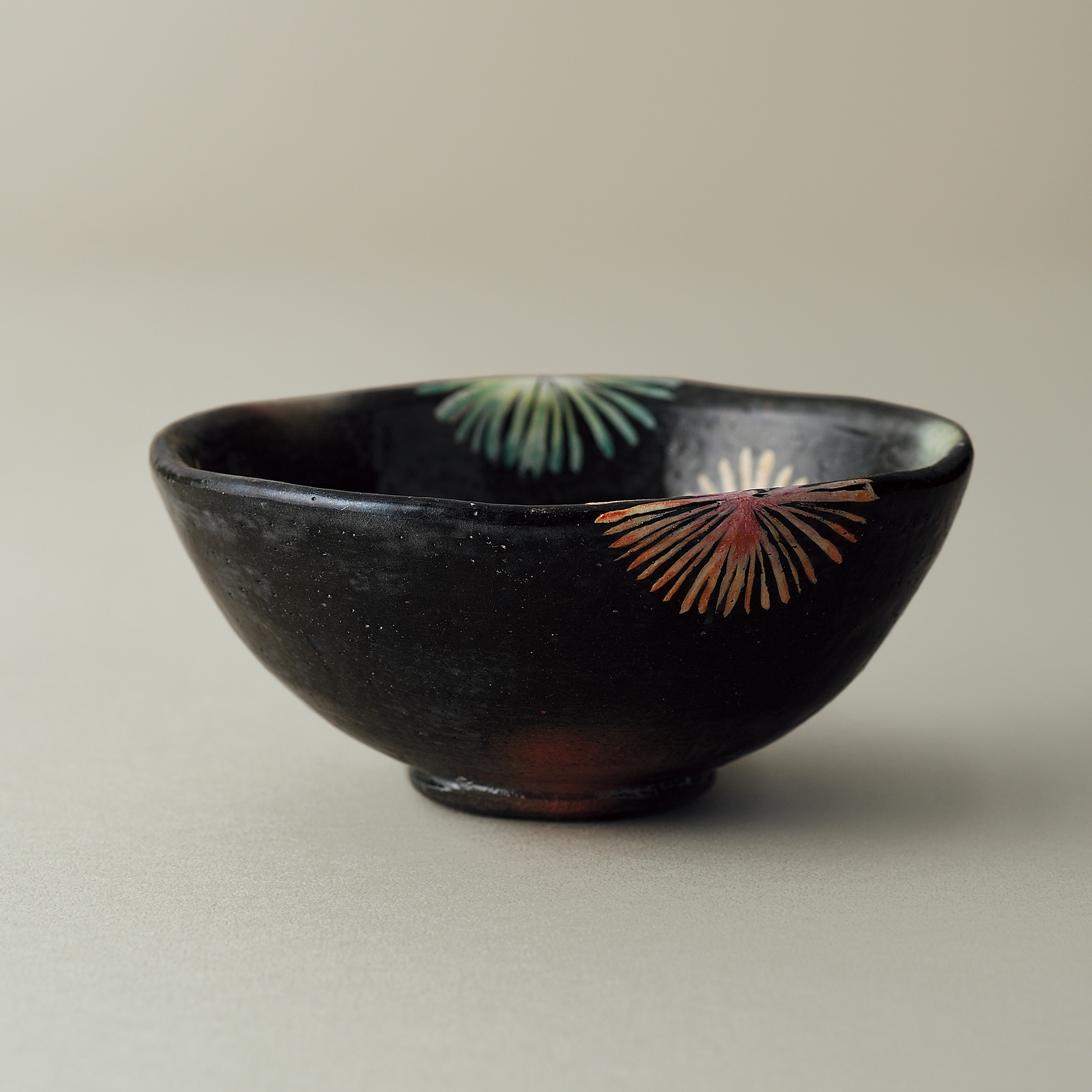 2025夏  新作 楽焼〚夏夜繚乱〛抹茶碗　楽入印　贈り物　茶道具　季節茶碗