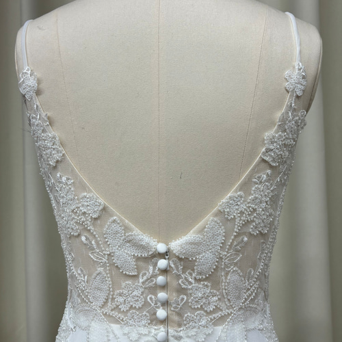 洗練されたセクシーさ｜レース＆シースルー・マーメイドドレス