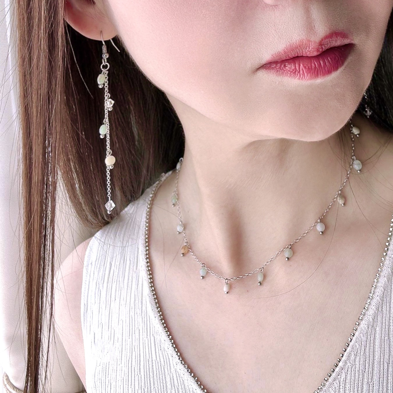 ペールトーンの清楚な装い＊天然石ネックレスとピアスのセット＊シルバー925・ロジウムコーティング
