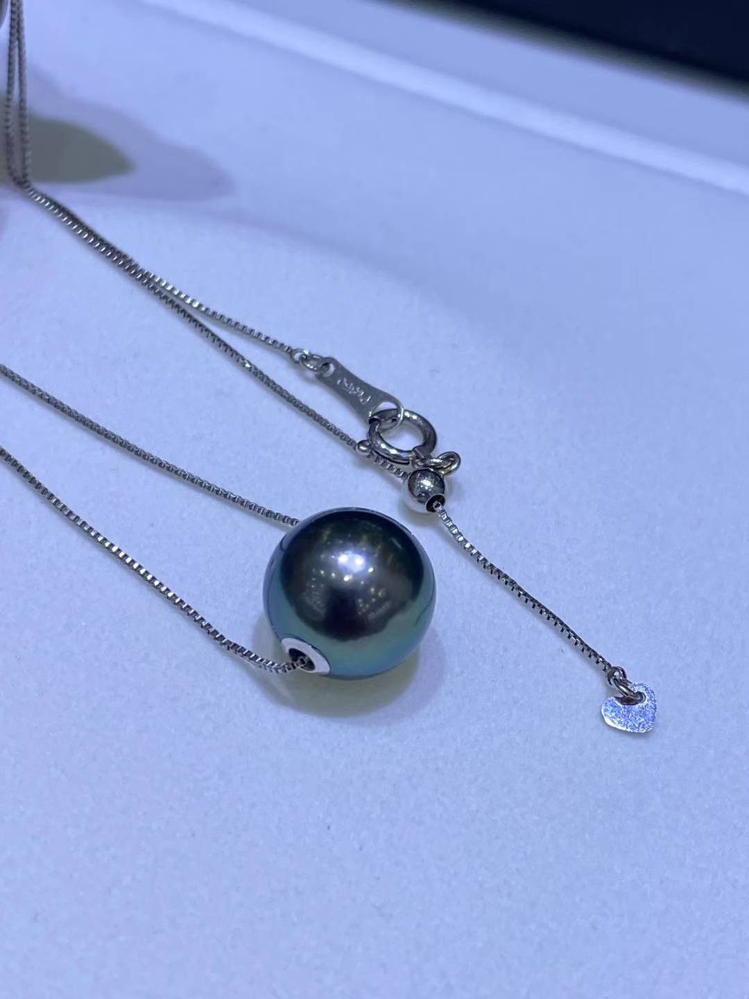 【高級】黒蝶真珠　一粒ネックレスk18 0702 44,330円