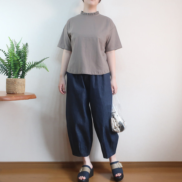 夏の普段着 涼感ブラウス 身幅ゆったり 半袖フリル襟ブラウス（綿麻／全５色） 13枚目の画像