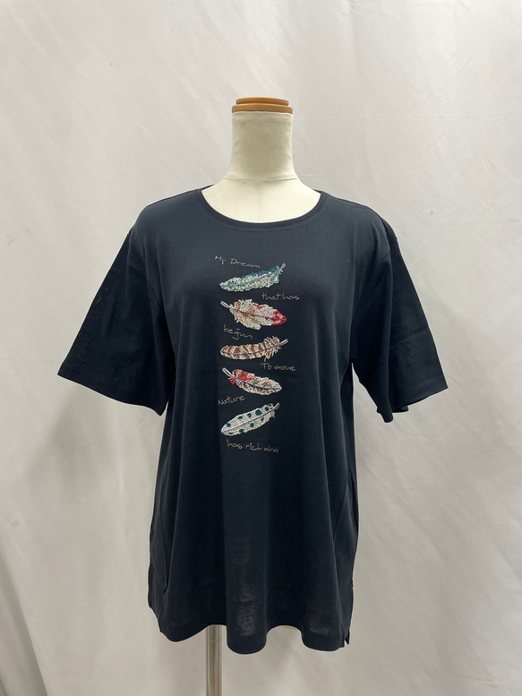 フェザー エンブロイダリー 刺繍 クルーネック Tシャツ 80/2強撚綿100% 1枚目の画像