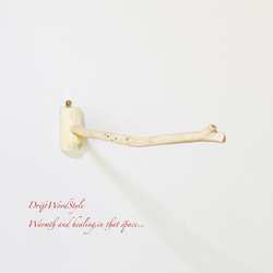 流木インテリア ６０ｃｍの流木枝を使った小鳥の止まり木 インコの壁掛けパーチ ピン止めタイプ ビス止め変更可 N131 7枚目の画像