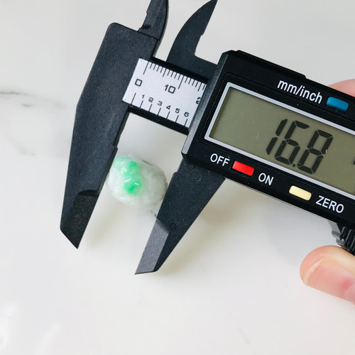 P229-003］ジェイド JADE ヒスイ 本翡翠 ペンダント ミャンマー産 