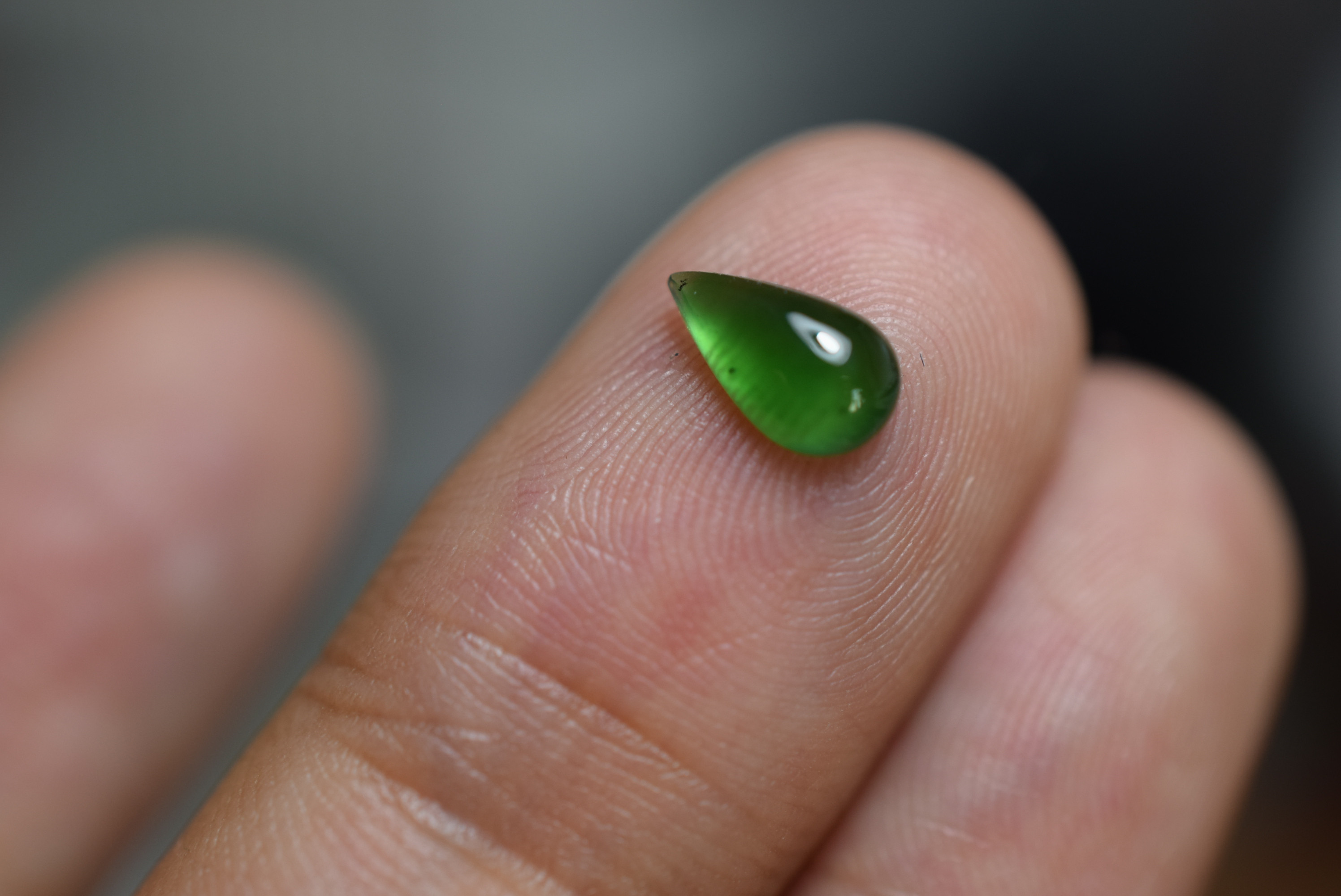 RS11-50 極品 宝石質 高氷種 深暗緑 雫 グアテマラ産 天然 A貨 本翡翠 ルース 硬玉 ジェダイト