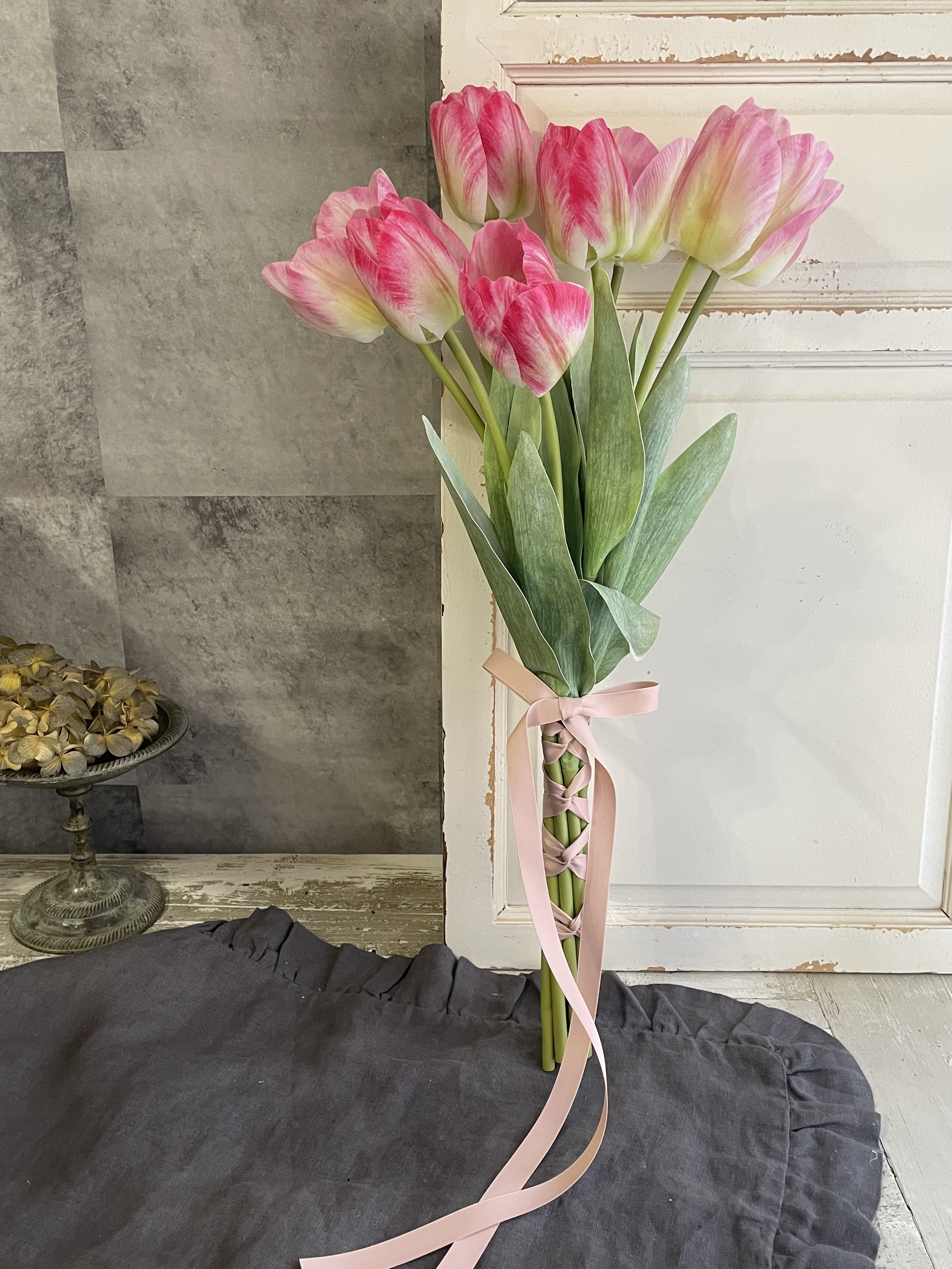 ブーケ　花束　アーティフィシャルフラワー花束　チューリップ　8輪　インテリア　ウェディングブーケ　インテリア　長