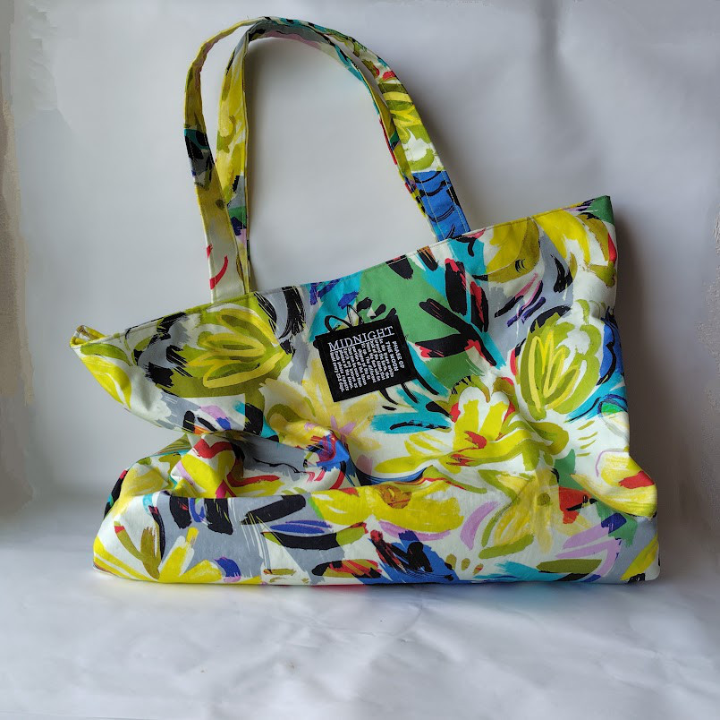 ★一点物★ビビッドなトートバッグ★横型Lサイズ★裏地あり★