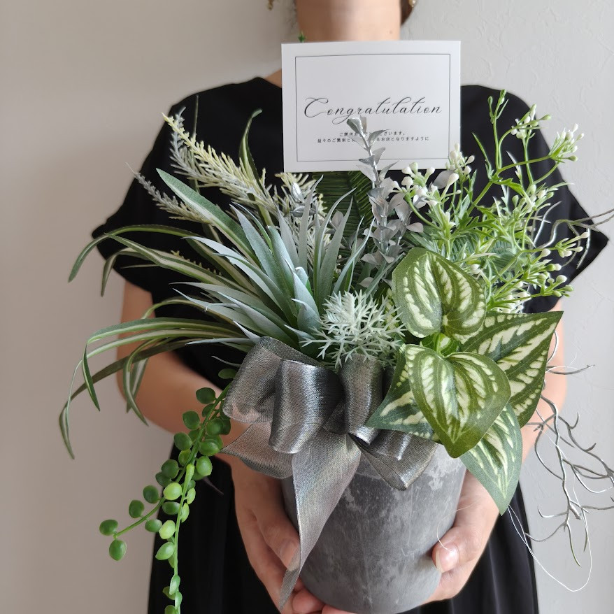 多種類のグリーンアレンジメント　観葉植物　男前インテリア　多肉植物　開店祝い　開業祝い　店舗　誕生日　お祝
