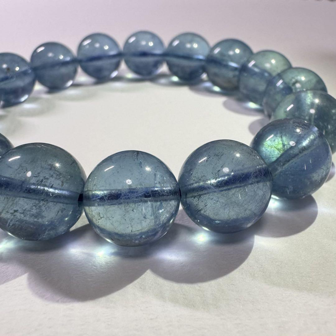 【アクアマリン】濃く澄んだ青が魅力的 天然石 ブレスレット